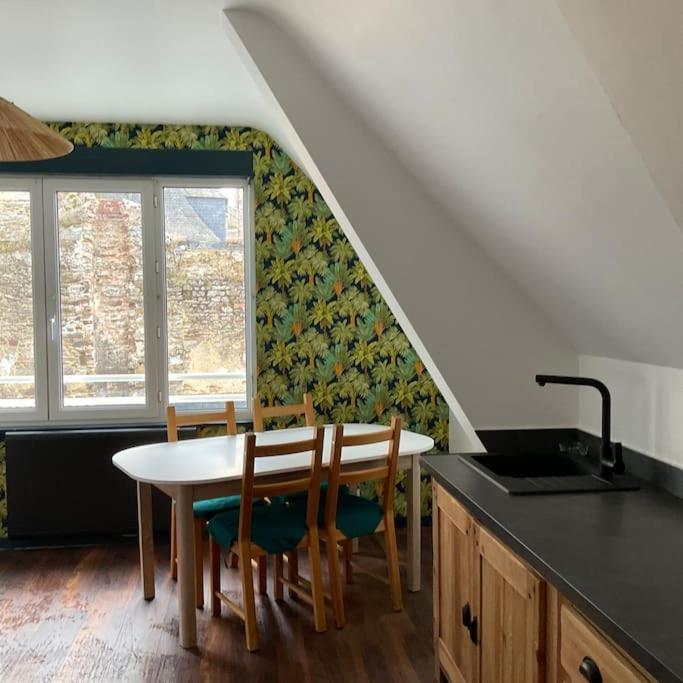Ferienwohnung En Plein Centre De Dinan Exterior foto